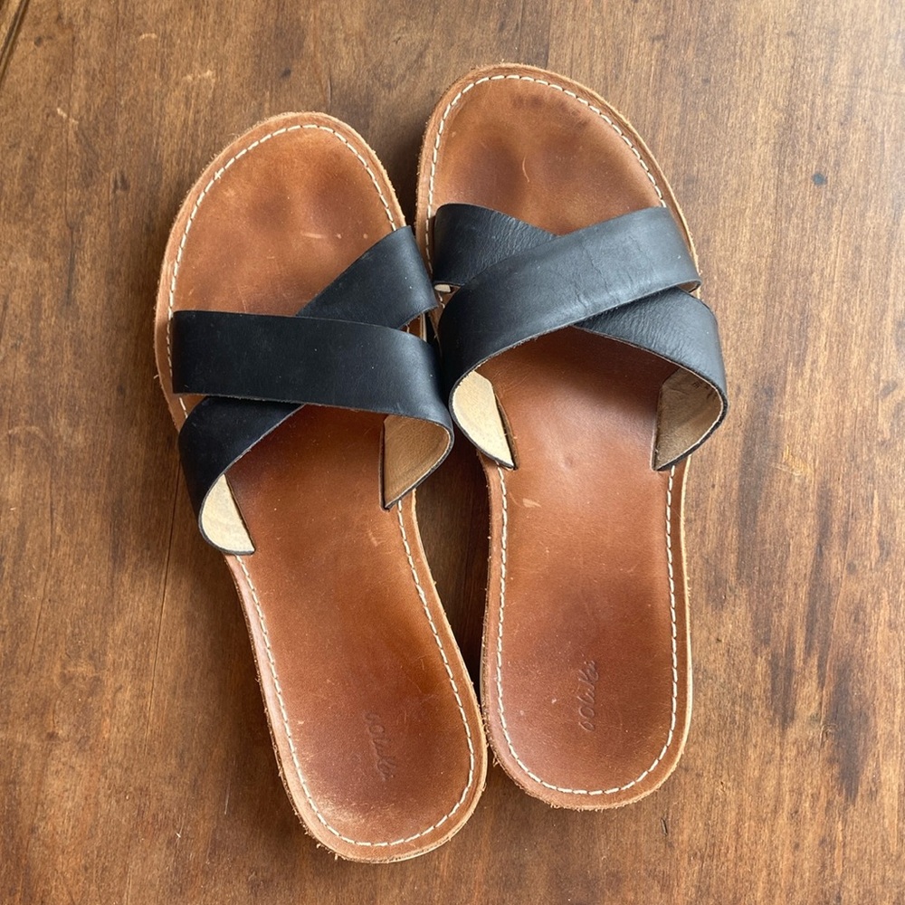 OluKai Ke'a Leather Slide Sandals